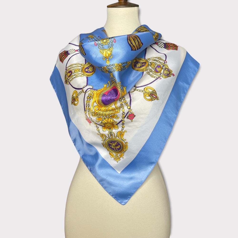 Multi-use Scarf - Picture 3 of 7